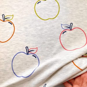 Jersey Certificato GOTS con stampa mele colorate