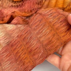 Maglia lavorazione sfumata color terracotta