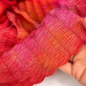 Maglia di viscosa sfumata rossa e fucsia