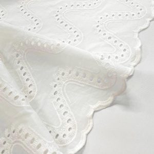 Sangallo in stile Missoni avorio con motivo spinato e doppio smerlo in cotone