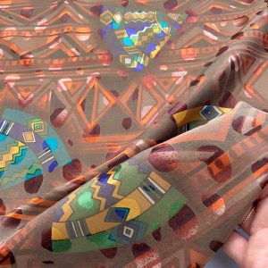 Raso di viscosa con lavorazione jacquard e stampa ventagli colorati